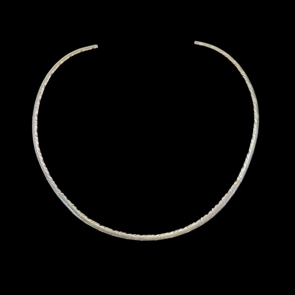Best Vintage Silver-toned Choker Necklace